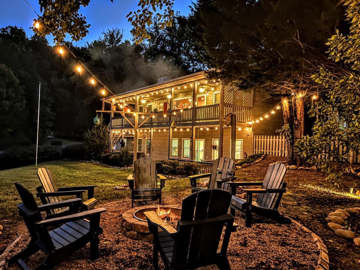 Ole Smoky Bnb - Game Room, Hot Tub, Mtn Views! Пиджен Фордж Екстериор снимка