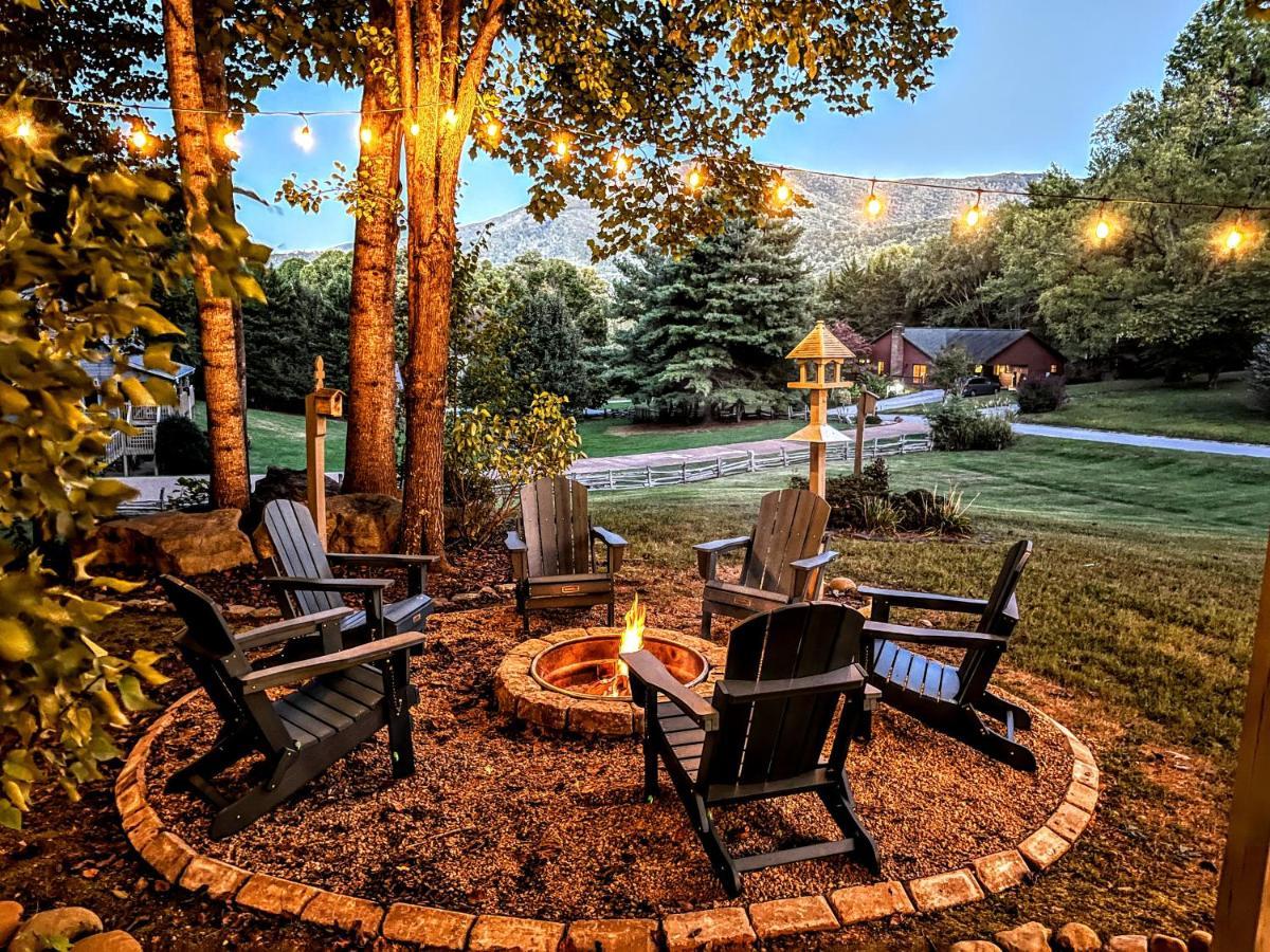 Ole Smoky Bnb - Game Room, Hot Tub, Mtn Views! Пиджен Фордж Екстериор снимка