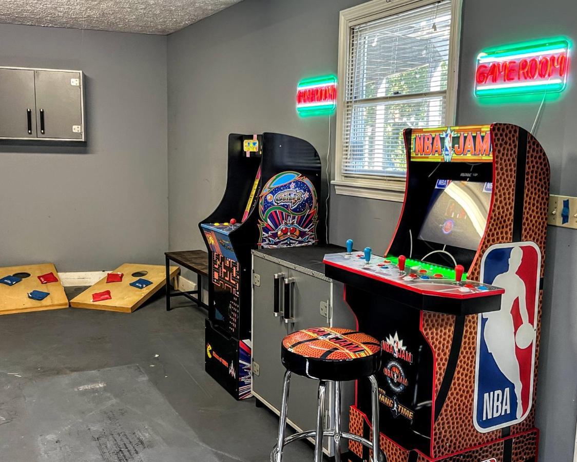 Ole Smoky Bnb - Game Room, Hot Tub, Mtn Views! Пиджен Фордж Екстериор снимка