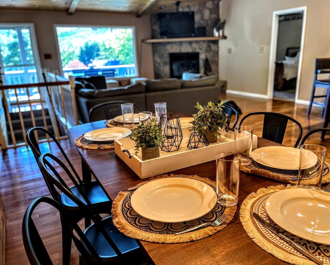 Ole Smoky Bnb - Game Room, Hot Tub, Mtn Views! Пиджен Фордж Екстериор снимка