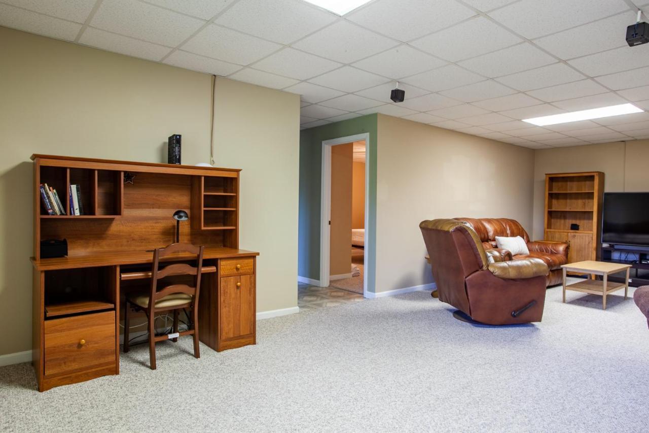 Ole Smoky Bnb - Game Room, Hot Tub, Mtn Views! Пиджен Фордж Екстериор снимка