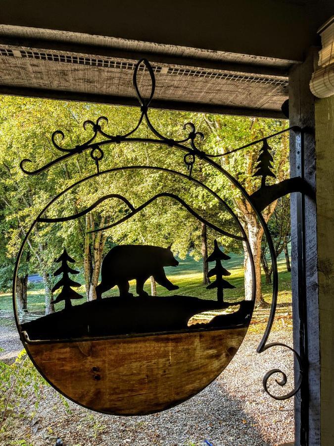Ole Smoky Bnb - Game Room, Hot Tub, Mtn Views! Пиджен Фордж Екстериор снимка